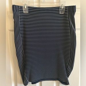 Max studio stretchy pencil skirt